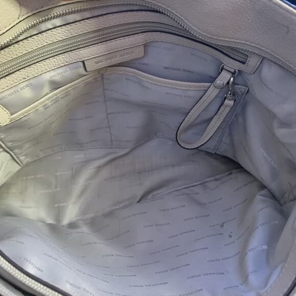 Michael Kors Large Leather Zip Mercer Tote Bag, Silver Hardware, Laptop Sleeve - Picture 8 of 16